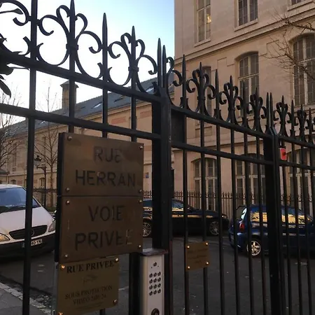 Trocadero-tour Eiffel-champs Elysees Appartamento *